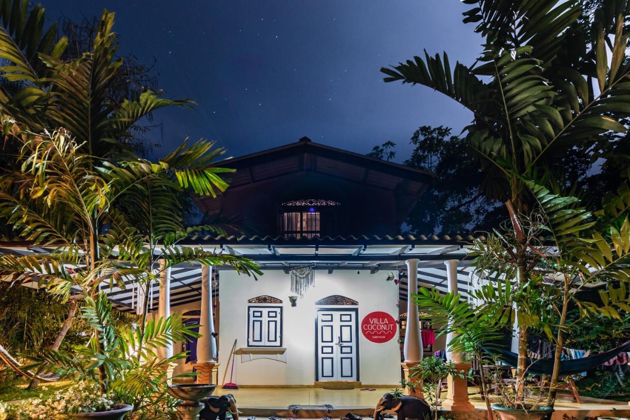 Coconut Villa ミディガマ・イースト エクステリア 写真